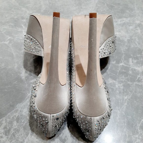Aldo Silver Studded Embellished Gray Platform Slip On Pumps SZ 7B Wedding Prom - Picture 7 of 7